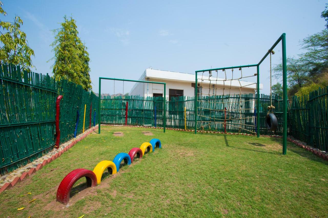 Golden Tulip Chandigarh, Panchkula Exterior foto